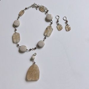 Premier Designs **Necklace, earrings, charm***